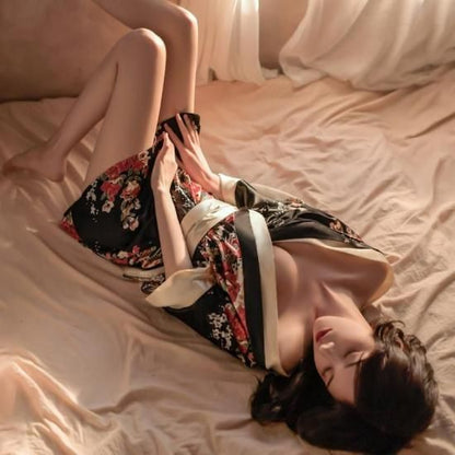 セクシーコスプレ 和服 ランジェリー セクシー 着物 コスプレ 花魁 浴衣 寝間着 黒 | 桜柄 ガウン